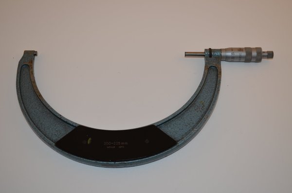 Bügelmessschraube Mikrometer 200-225mm Hartig RHV11330