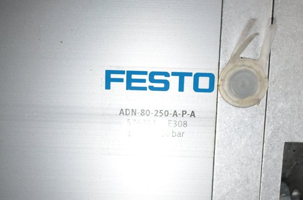 Festo Kompaktzylinder  ADN-80-250-A-P-A  536351 RHV11669